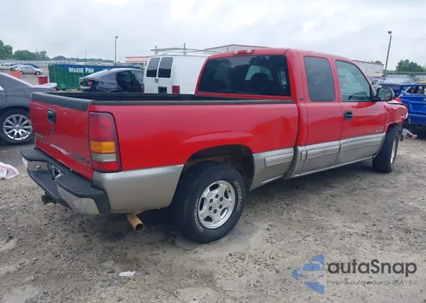 2000 Chevrolet Silverado C1500 z USA, uszkodzony, nr VIN 2GCEC19T8Y1266351